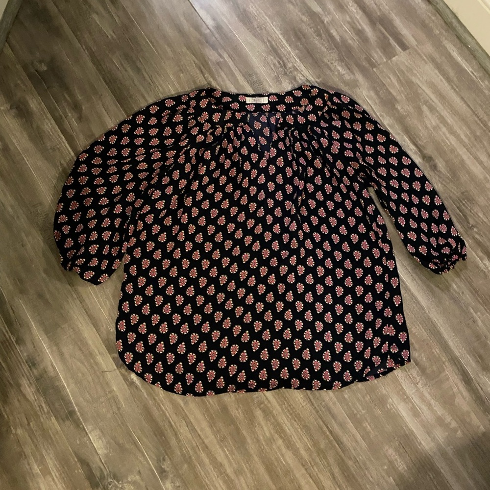 Navy blouse with pink like paisley design